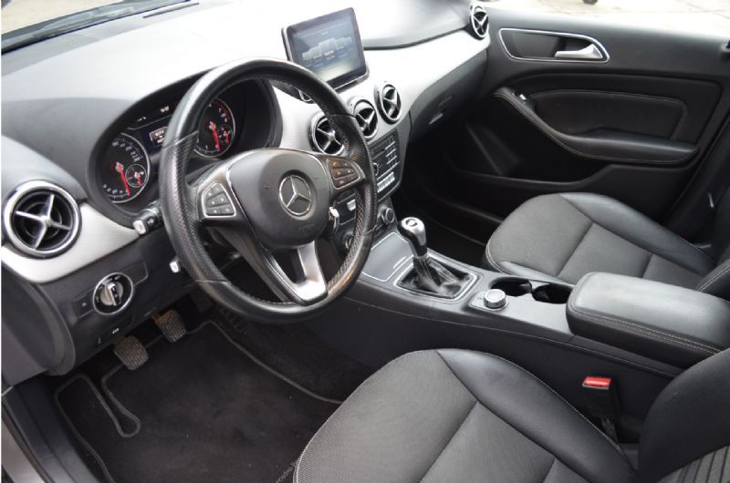 Mercedes-Benz B-klasse 180 Ambition (2016), foto 18