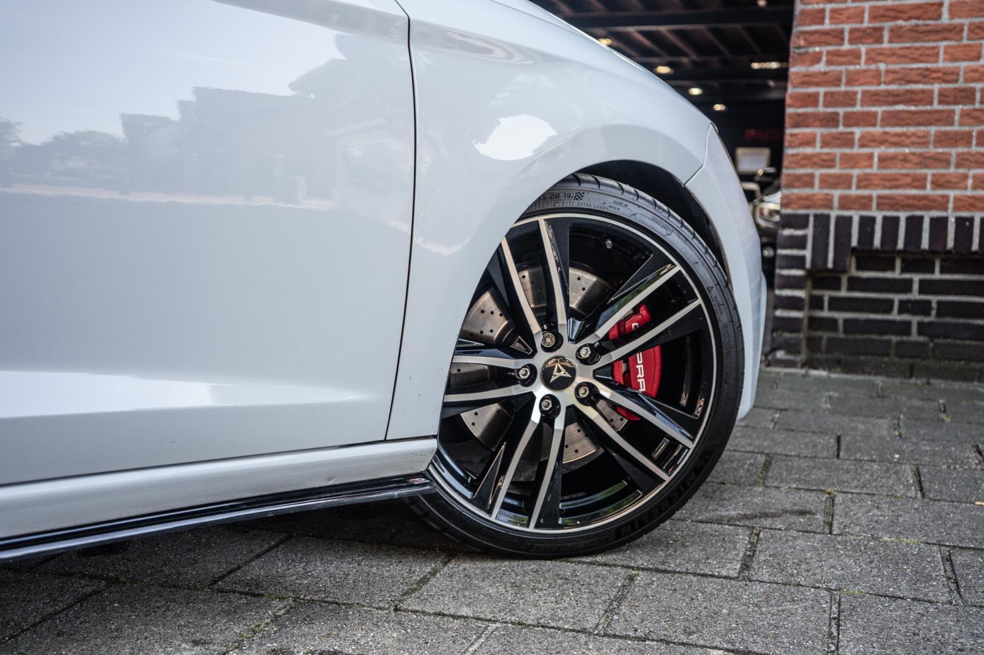 Seat Leon Cupra 2.0 TSI 300 (2018), foto 11