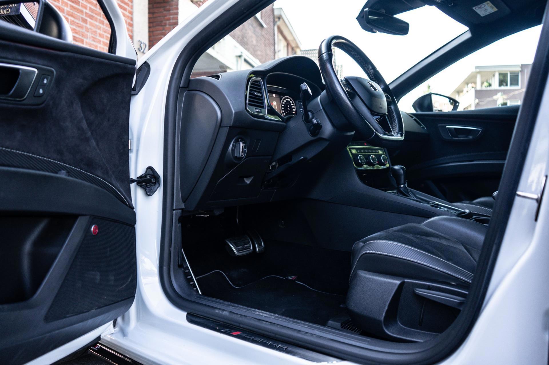 Seat Leon Cupra 2.0 TSI 300 (2018), foto 12