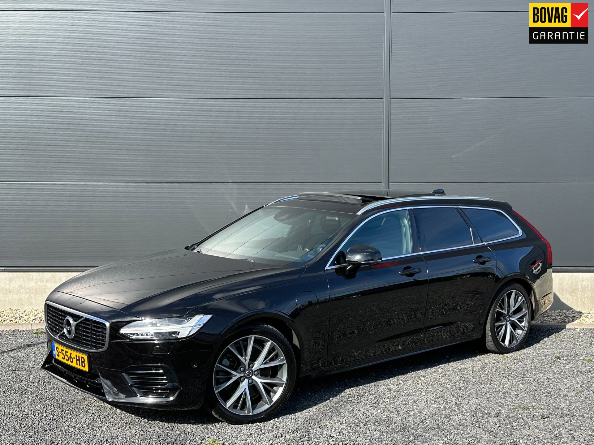 Volvo V90 2.0 T8 AWD R-design (2018), foto 1
