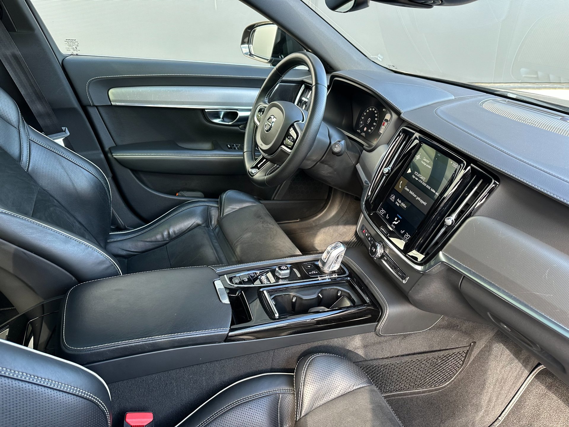 Volvo V90 2.0 T8 AWD R-design (2018), foto 16