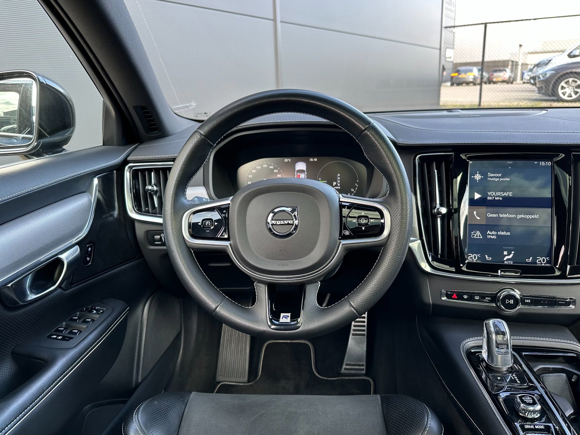 Volvo V90 2.0 T8 AWD R-design (2018), foto 20