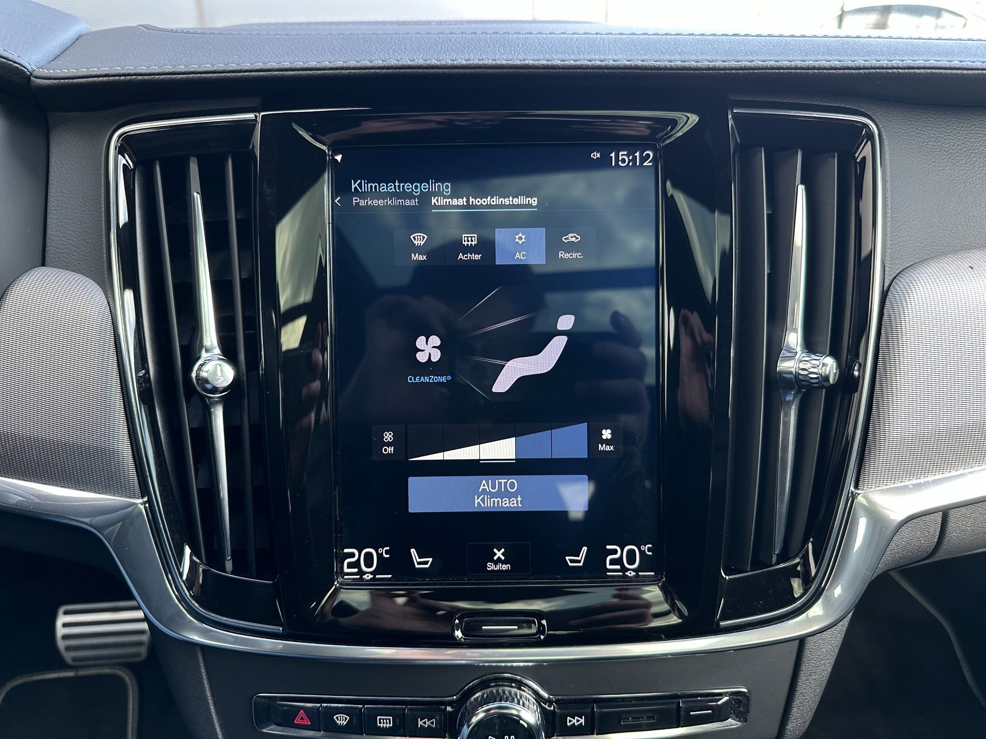 Volvo V90 2.0 T8 AWD R-design (2018), foto 27