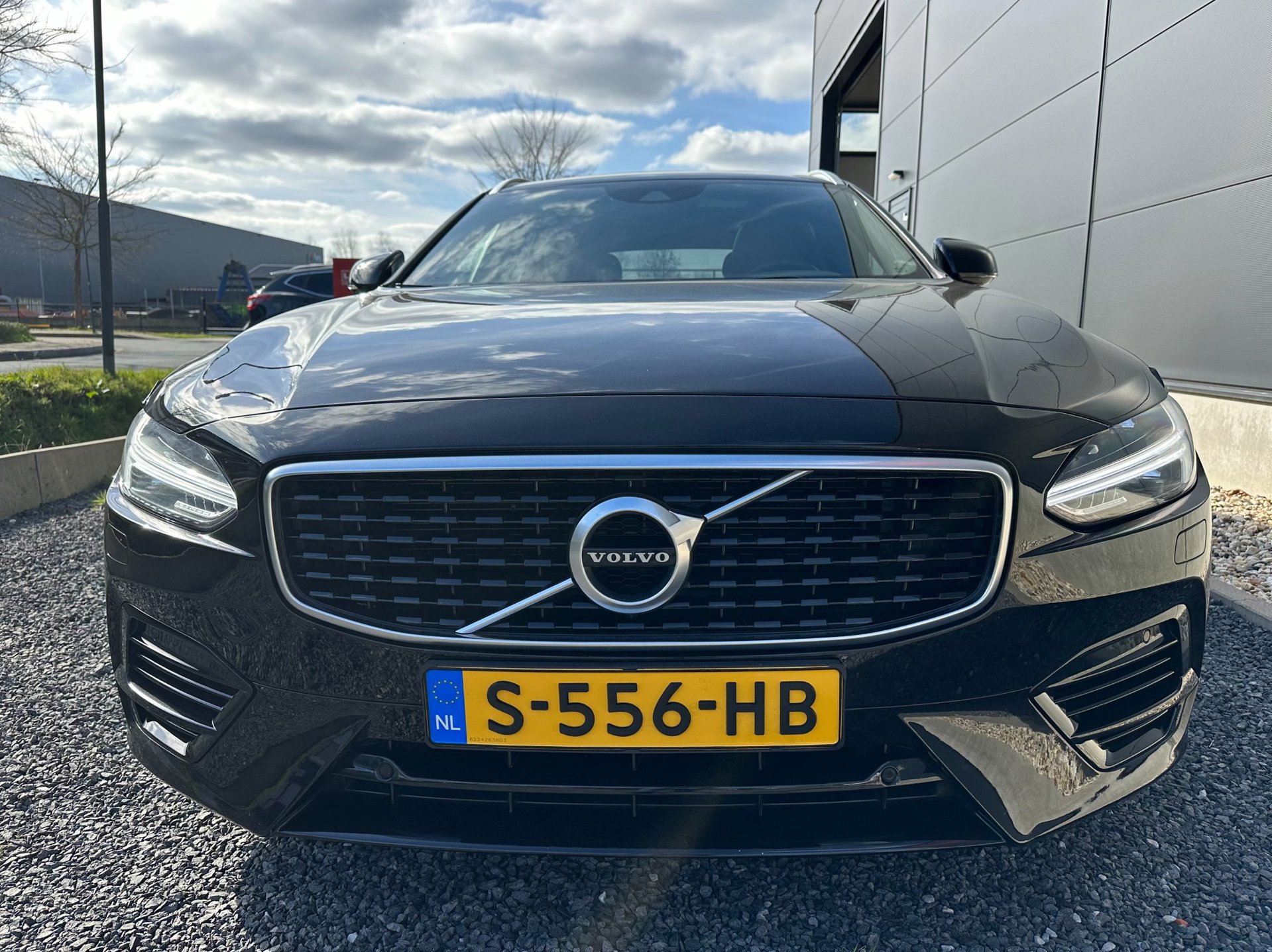Volvo V90 2.0 T8 AWD R-design (2018), foto 8