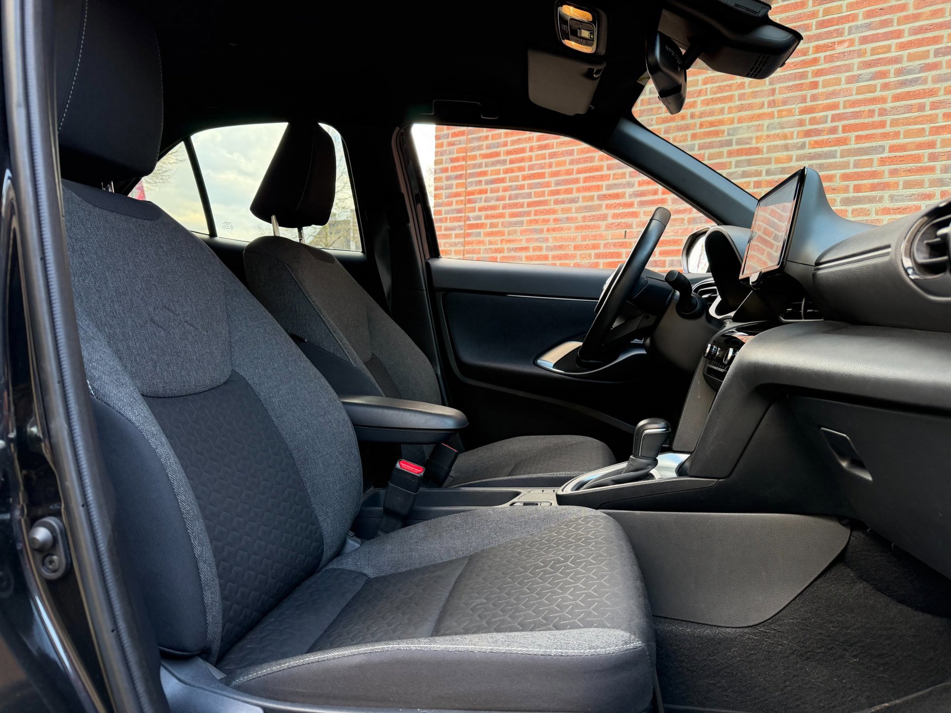 Toyota Yaris Cross 1.5 Hybrid Dynamic (2023), foto 24