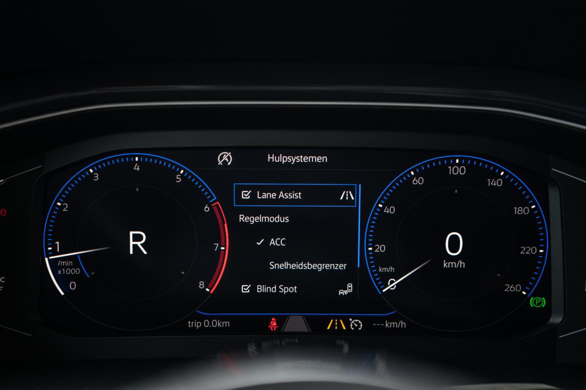 Volkswagen T-Roc 2.0 TSI 4Motion Sport Business R (2019), foto 22