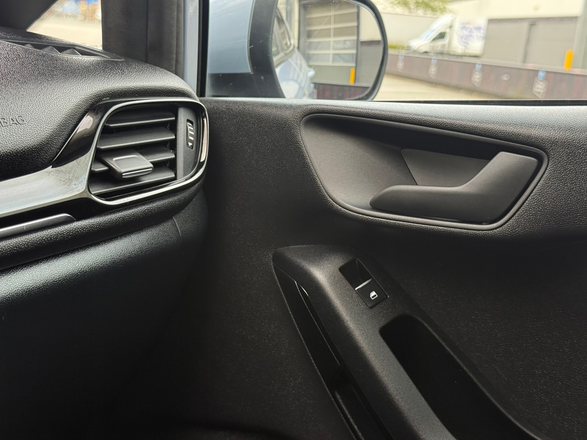 Ford Fiesta 1.0 EcoBoost Connected (2021), foto 17