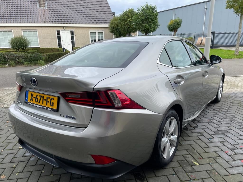 Lexus IS 300h Business Line Pro (2017), foto 6