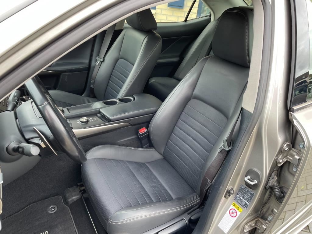 Lexus IS 300h Business Line Pro (2017), foto 7