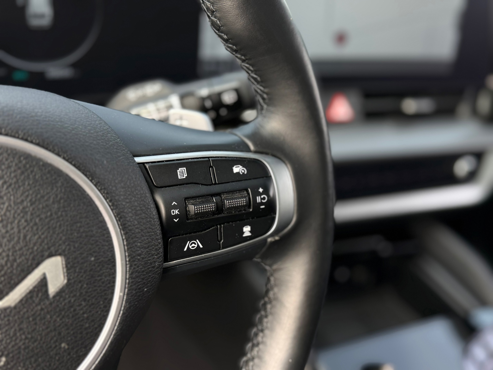 Kia Sportage 1.6 T-GDi Hybrid GT-PlusLine (2023), foto 17