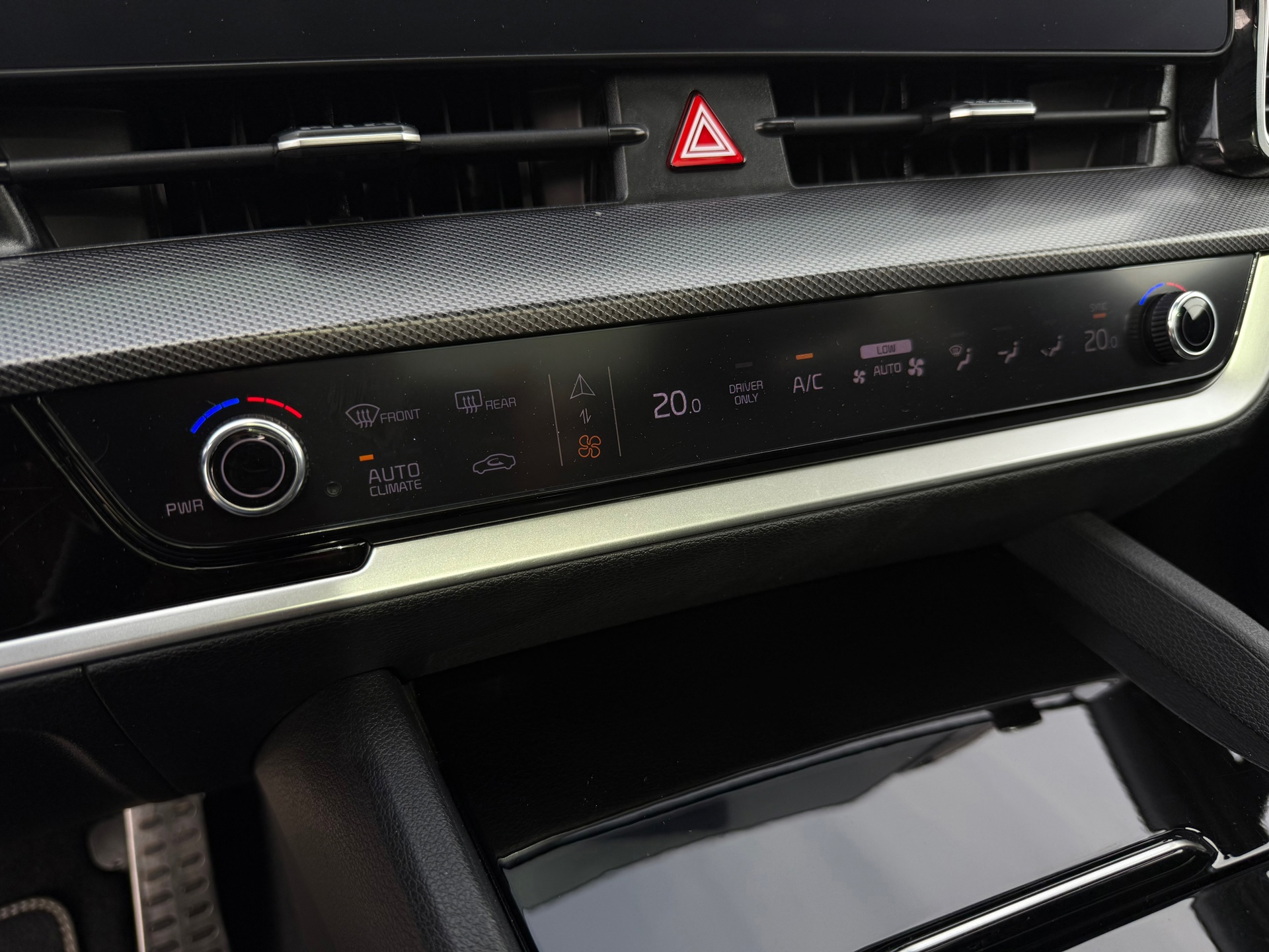 Kia Sportage 1.6 T-GDi Hybrid GT-PlusLine (2023), foto 25
