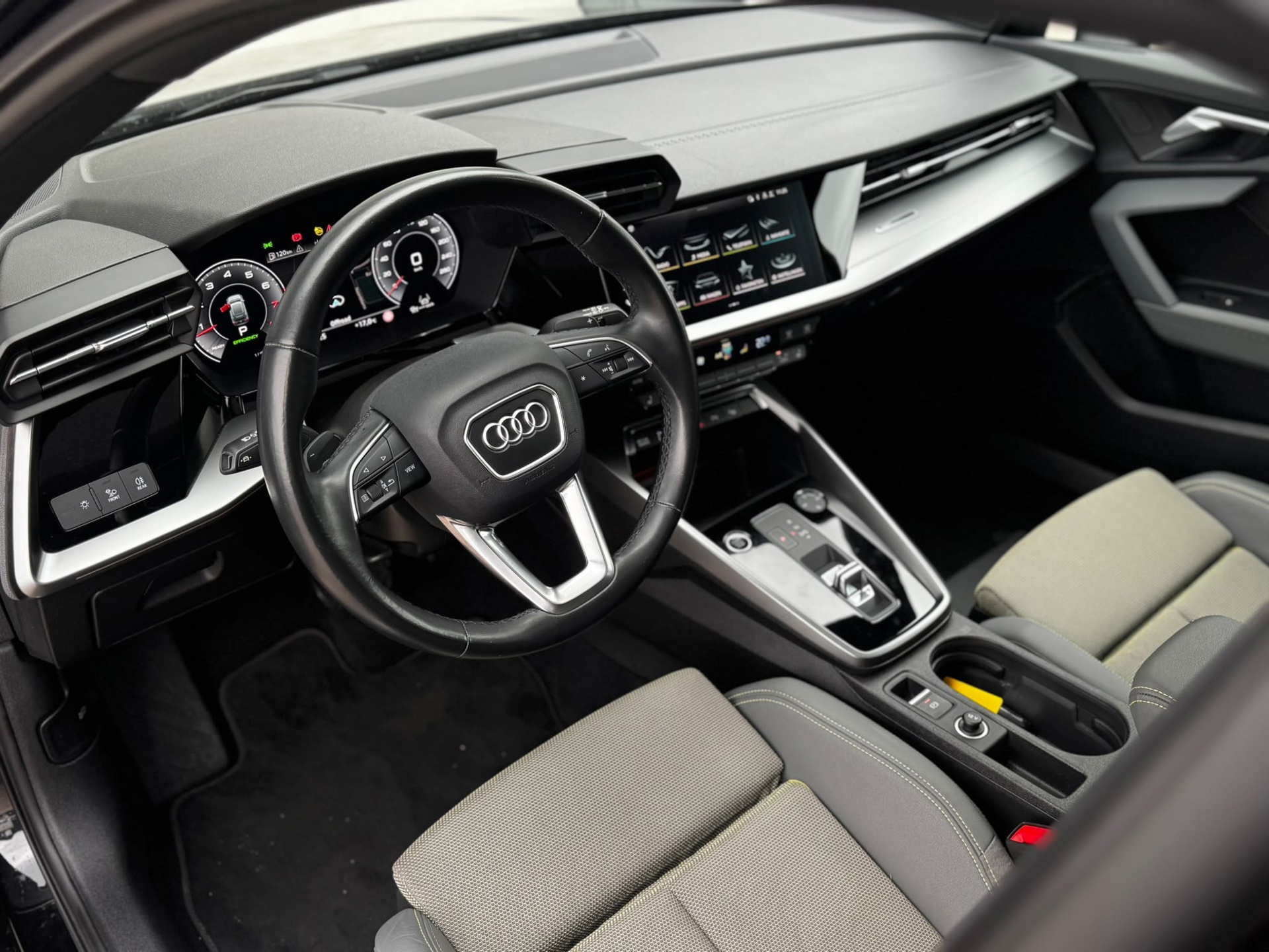 Audi A3 Limousine 35 TFSI S-Line (2022), foto 11
