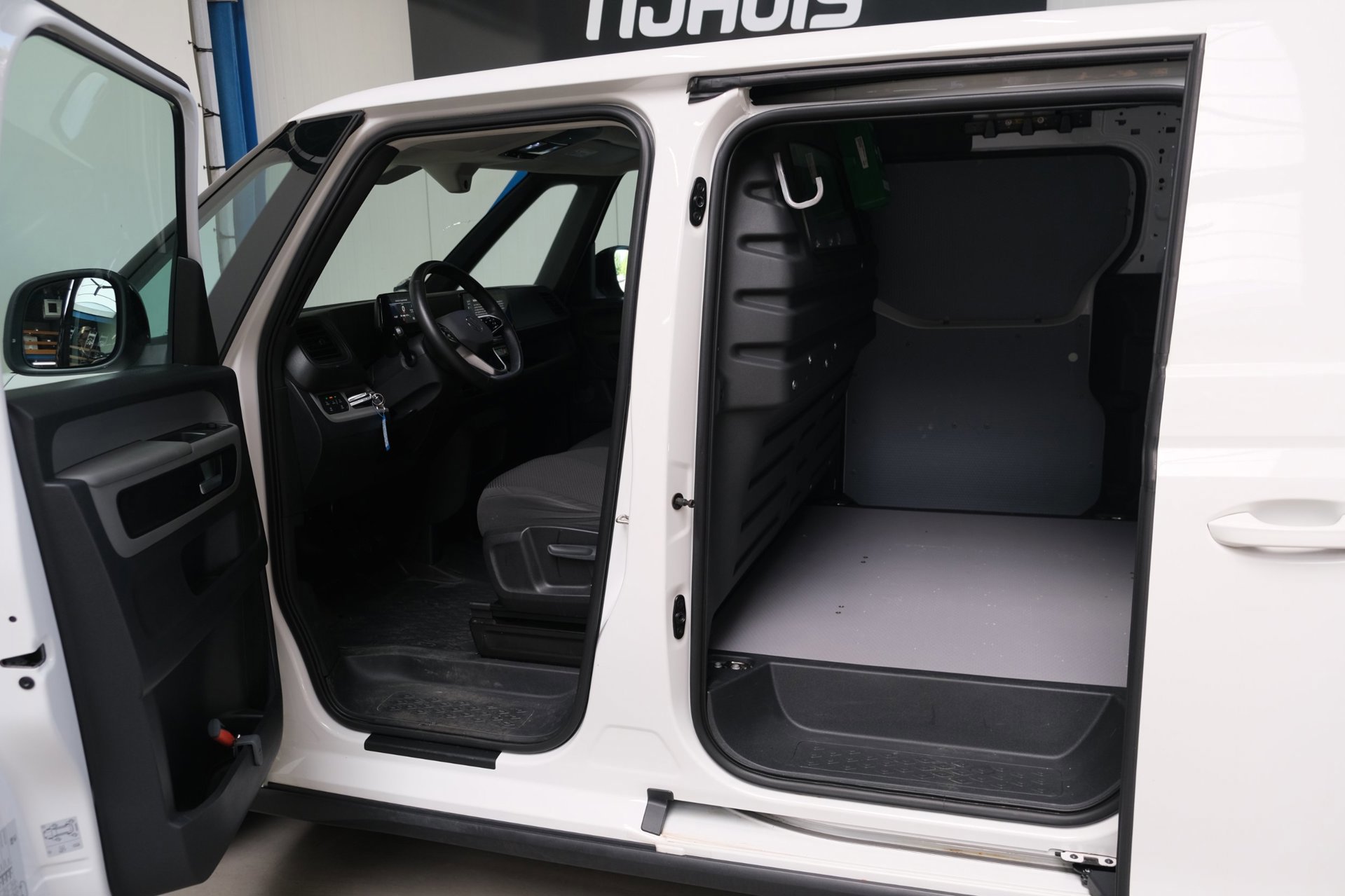 Volkswagen ID. Buzz Cargo 77 kWh SOH 94% (2023), foto 14