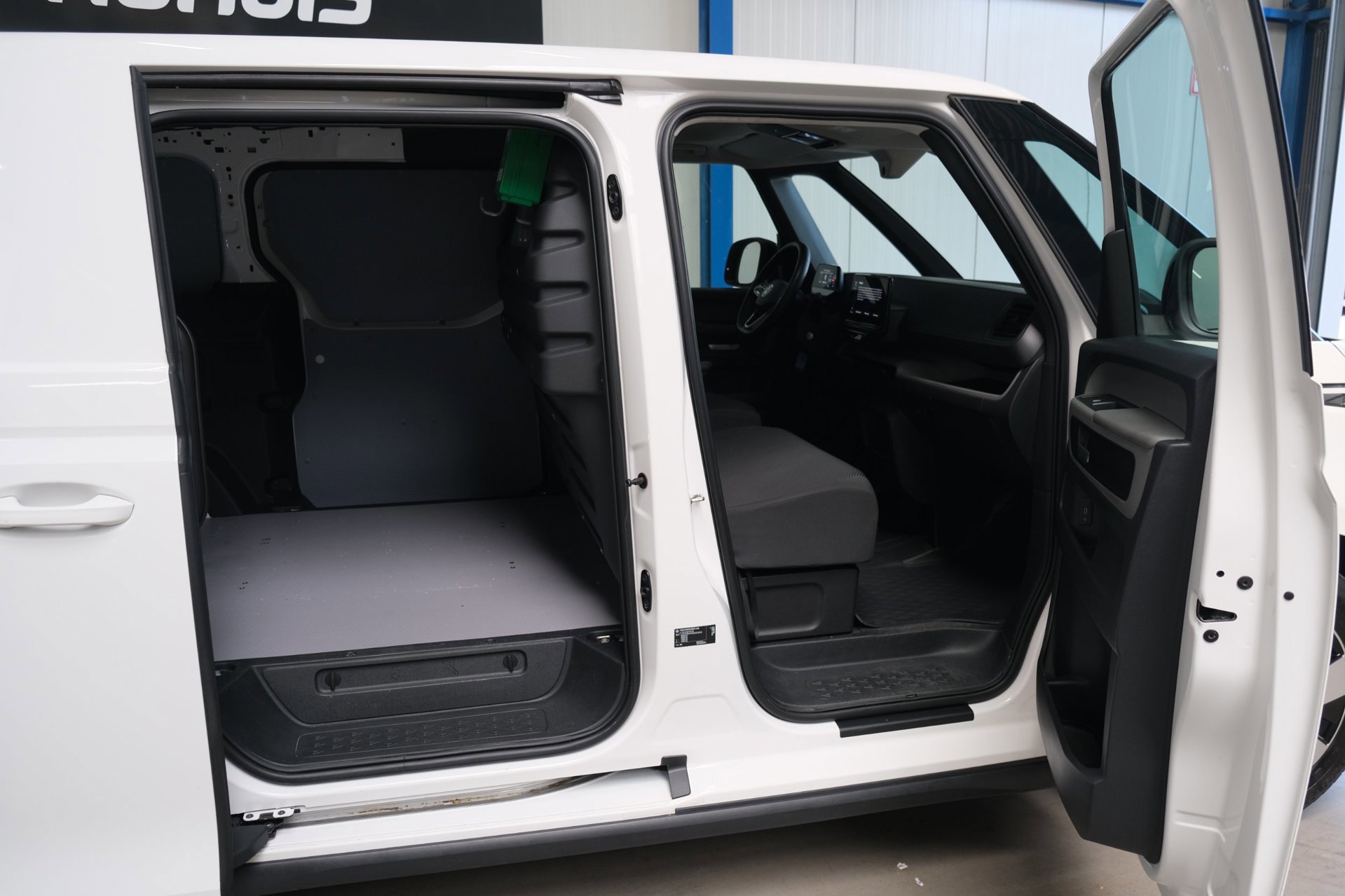 Volkswagen ID. Buzz Cargo 77 kWh SOH 94% (2023), foto 5