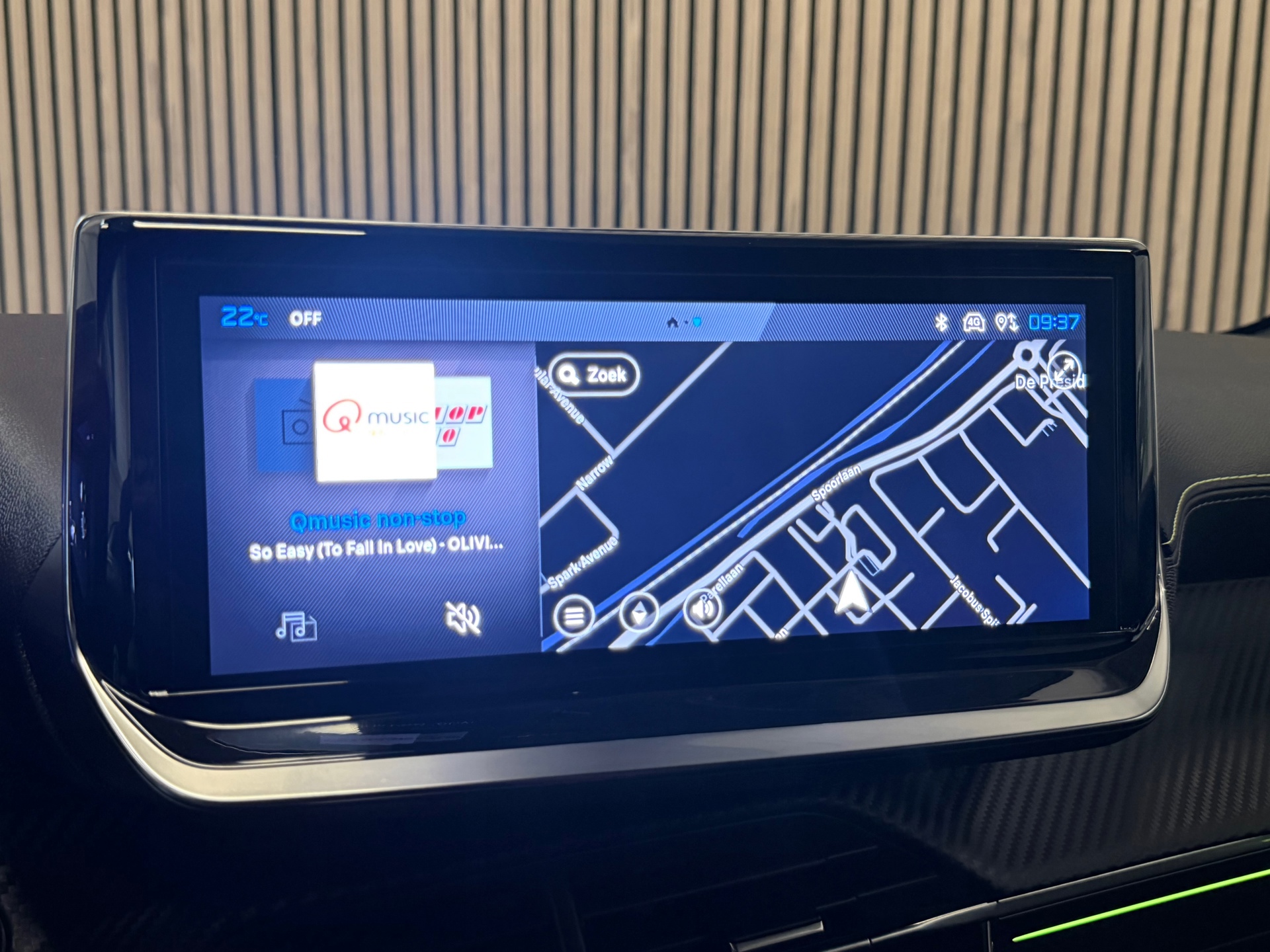 Peugeot 208 1.2 Hybrid 110 e-DCS6 GT (2025), foto 35