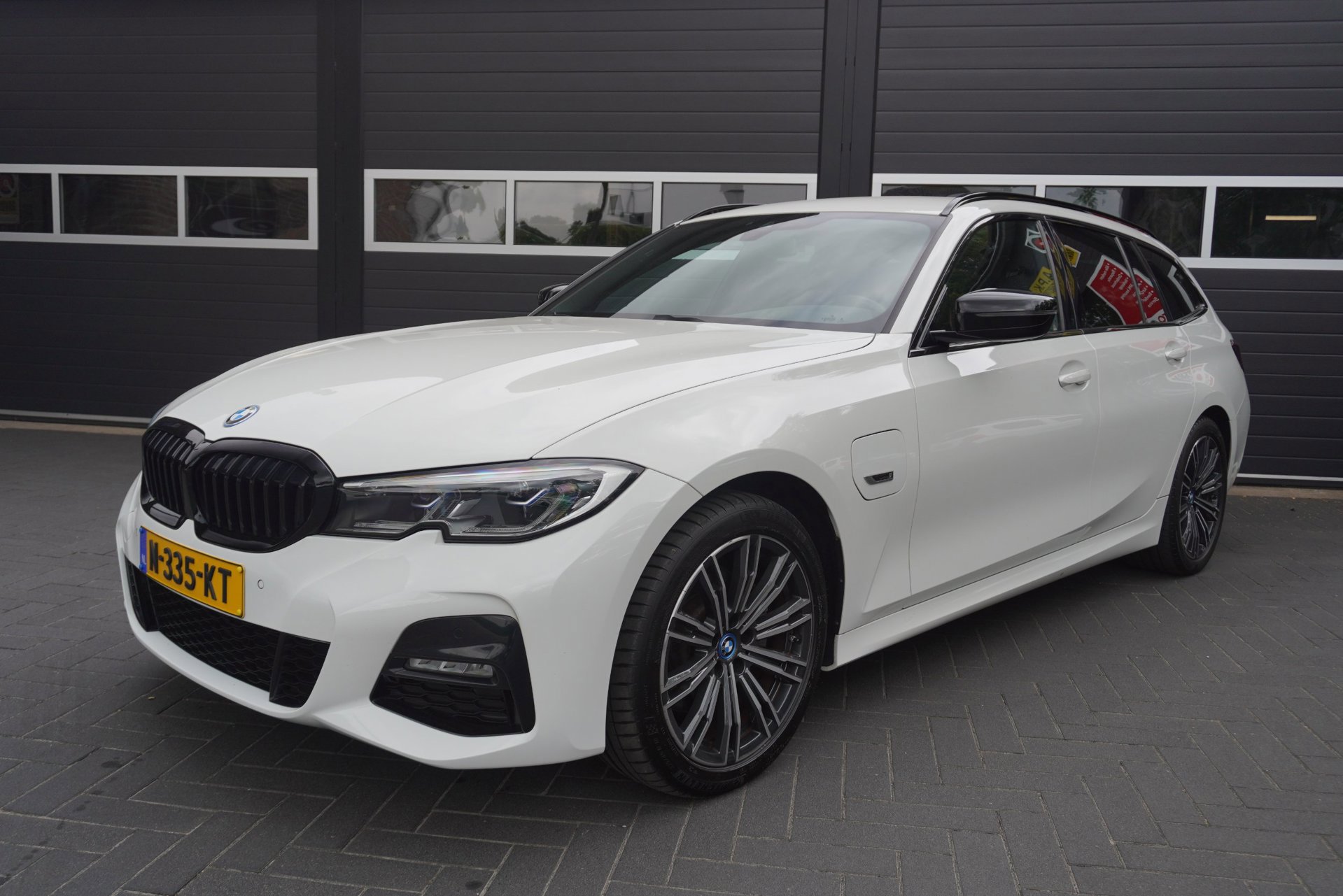 BMW 3-serie Touring 320e M sport Aut (2021), foto 1