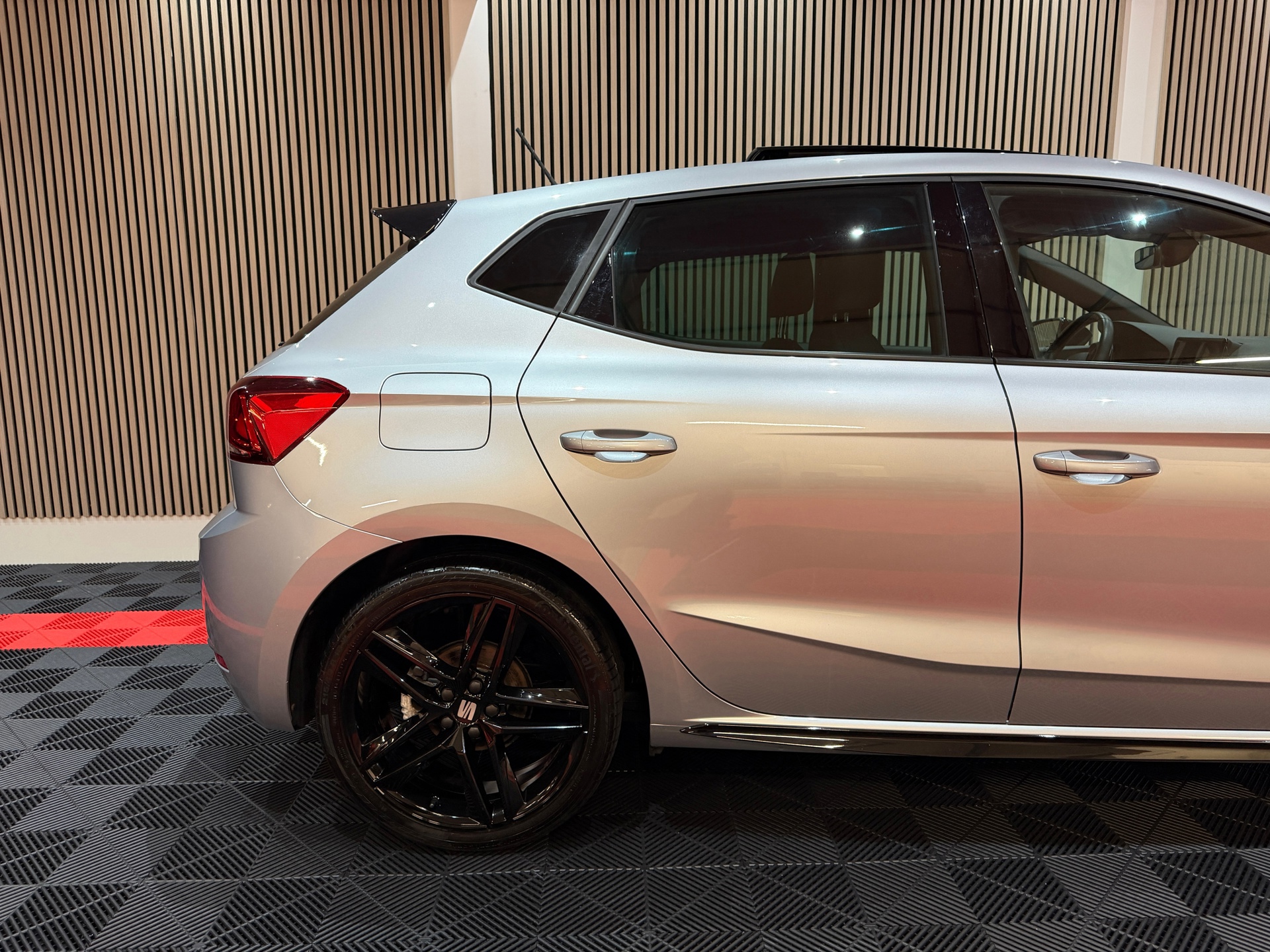 Seat Ibiza 1.5 TSI FR Business Black Line Face lift (2023), foto 4