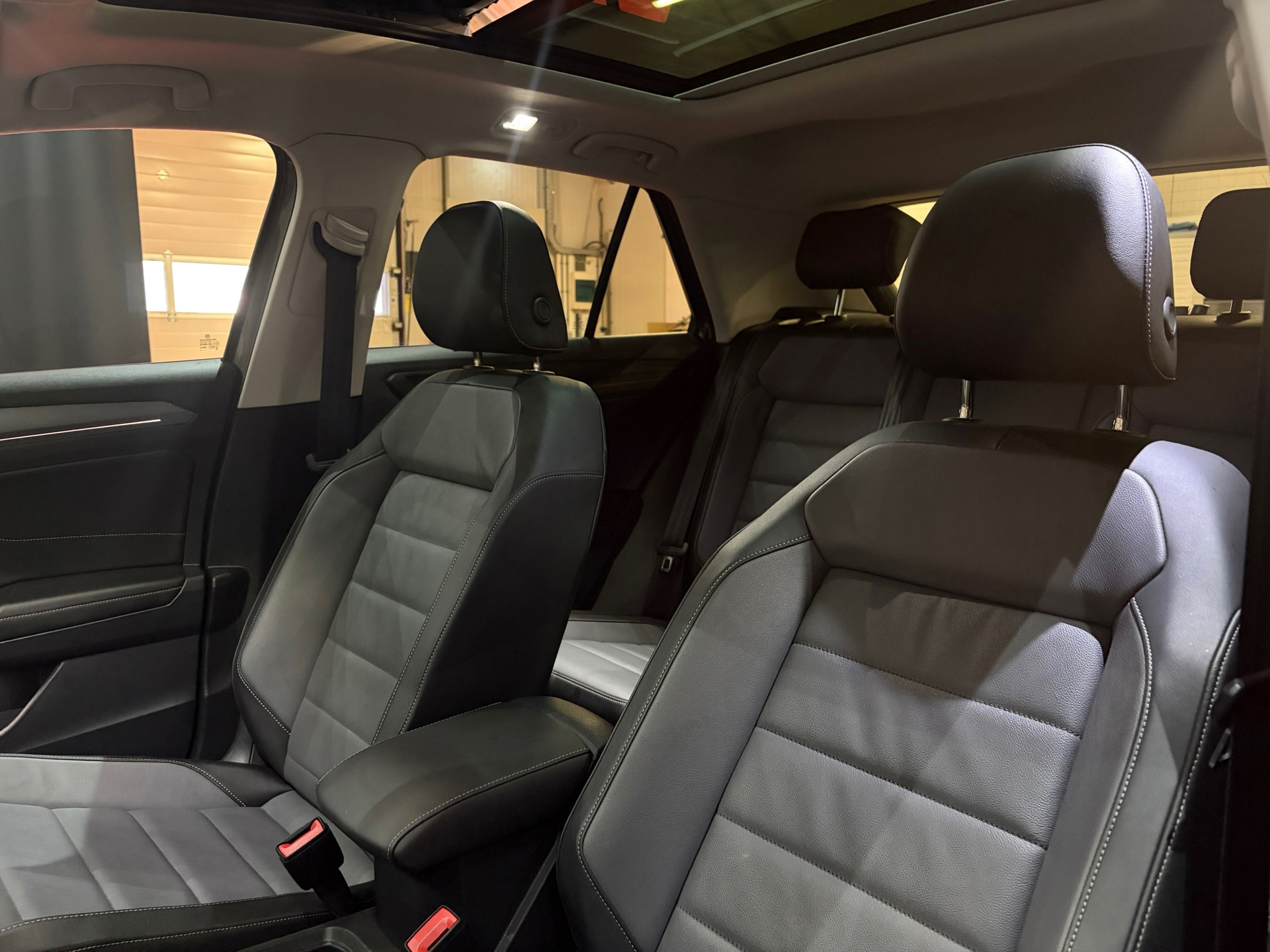Volkswagen T-Roc 1.5 TSI Style (2022), foto 23