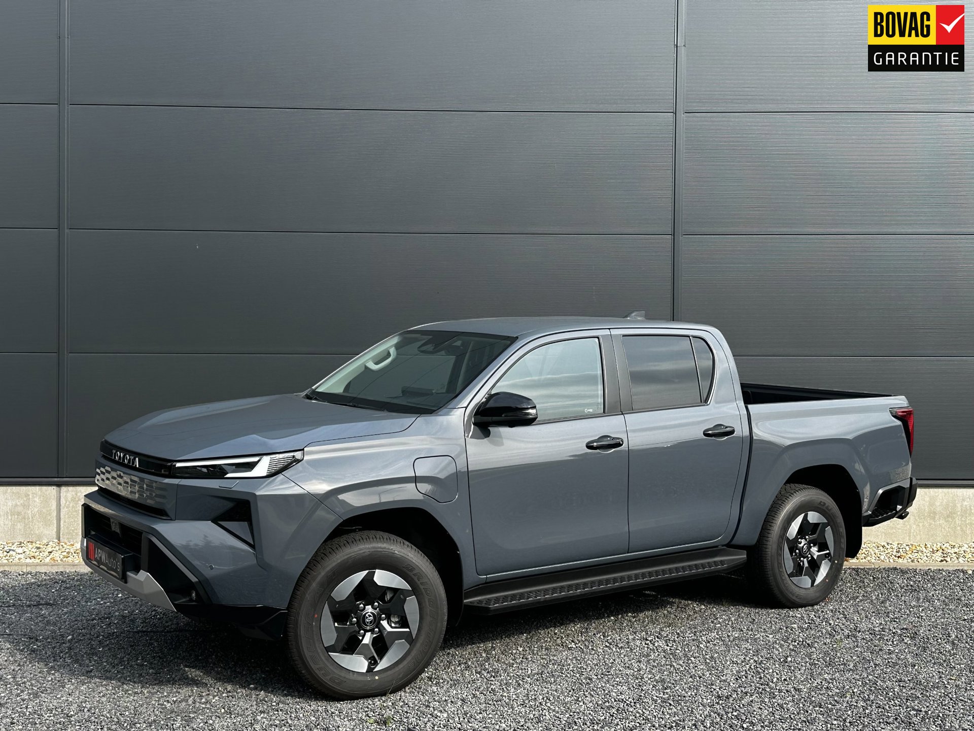 Toyota HiLux Professional Dubbele Cabine BEV Electric (2026), foto 1