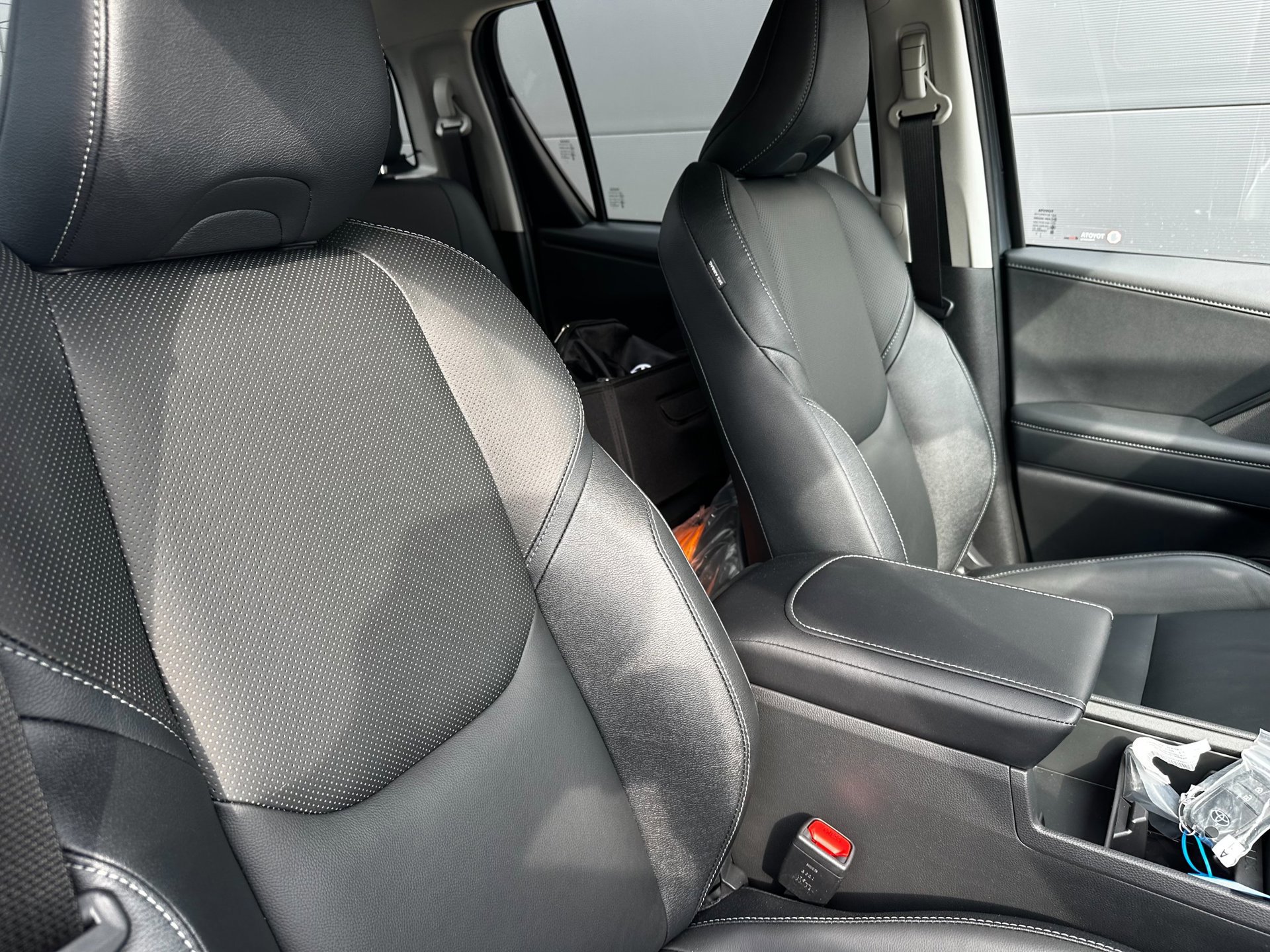 Toyota HiLux Professional Dubbele Cabine BEV Electric (2026), foto 13