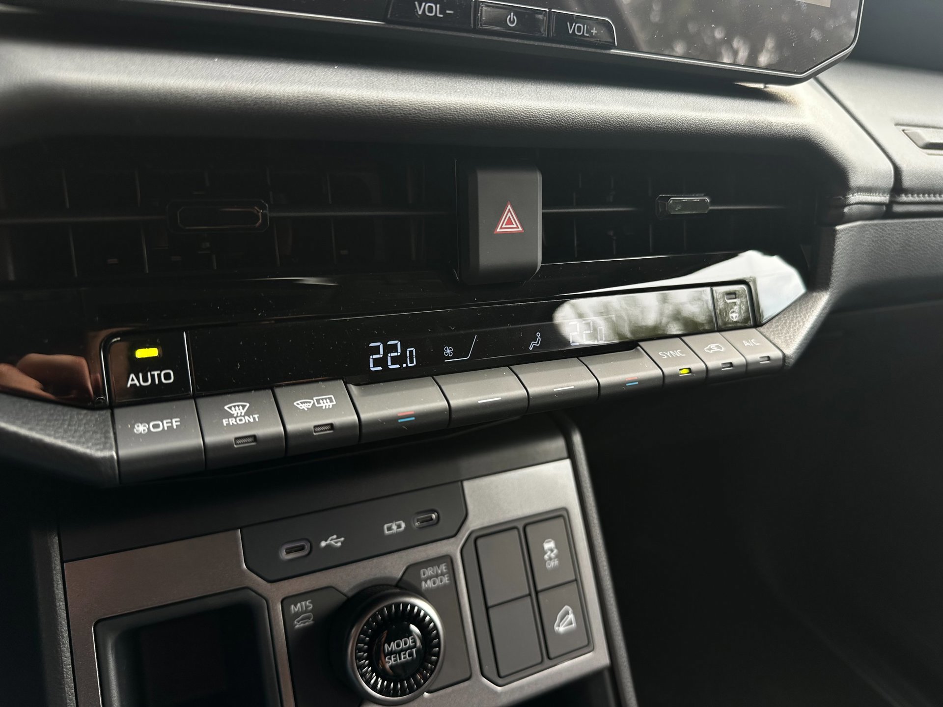 Toyota HiLux Professional Dubbele Cabine BEV Electric (2026), foto 21
