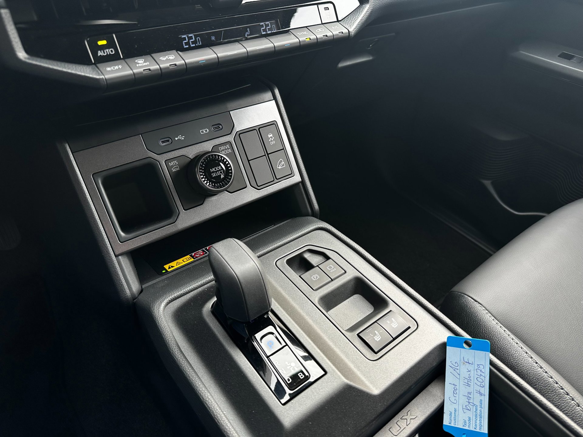 Toyota HiLux Professional Dubbele Cabine BEV Electric (2026), foto 22