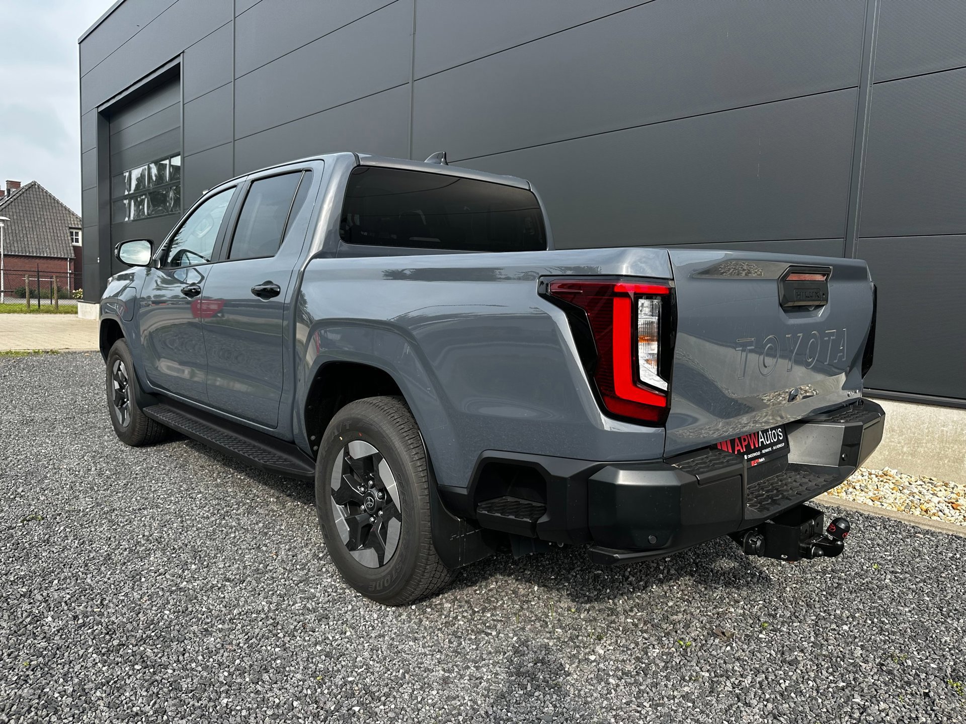 Toyota HiLux Professional Dubbele Cabine BEV Electric (2026), foto 4