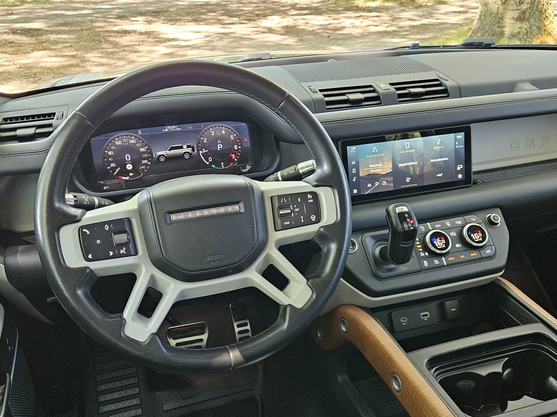 Land Rover Defender 110 3.0 P400 HSE (2020), foto 11
