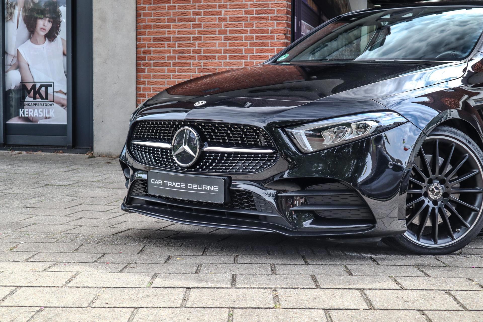 Mercedes-Benz A-klasse 250 AMG Night (2019), foto 2