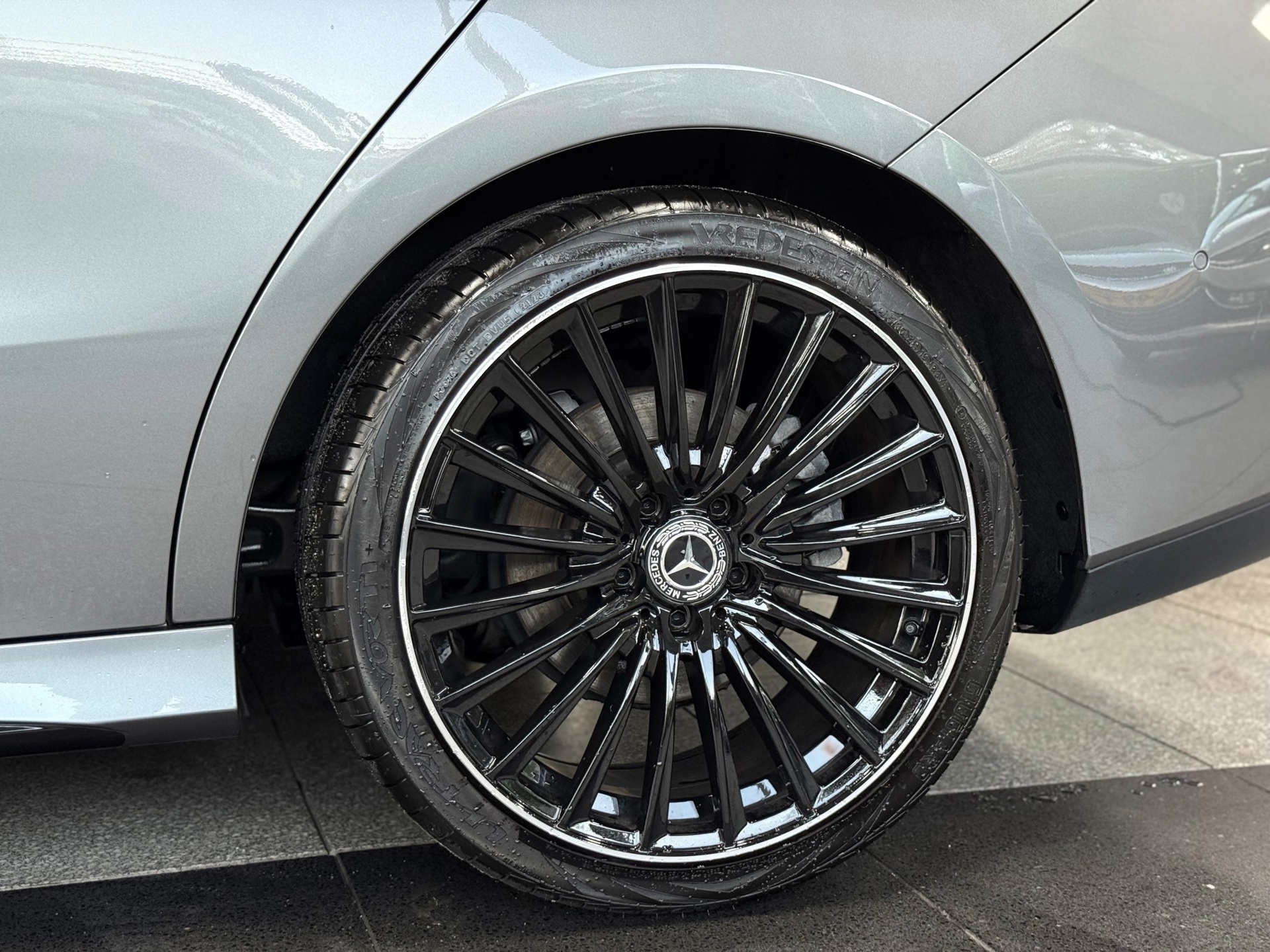 Mercedes-Benz CLA-klasse 180 Star Edition AMG Line (2024), foto 14