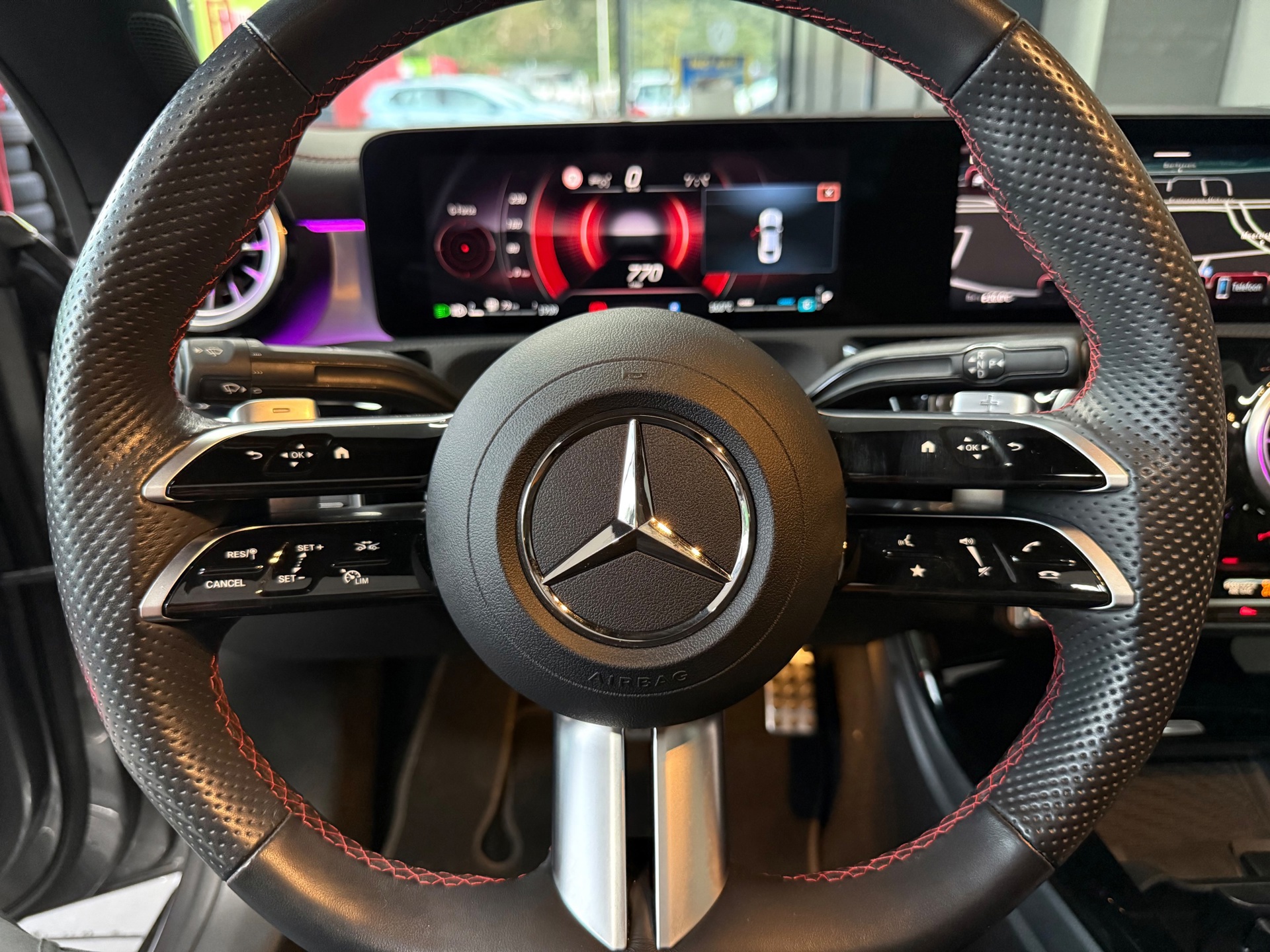 Mercedes-Benz CLA-klasse 180 Star Edition AMG Line (2024), foto 15