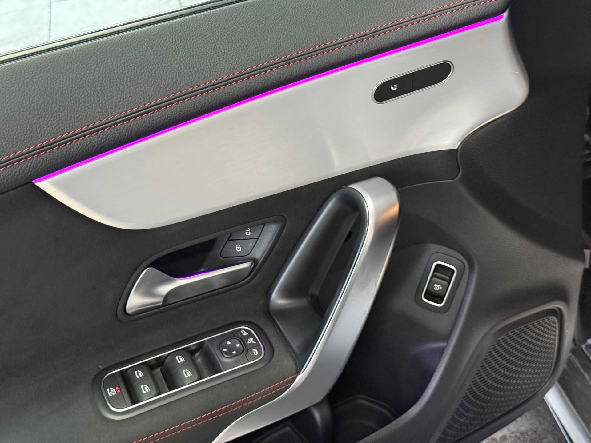Mercedes-Benz CLA-klasse 180 Star Edition AMG Line (2024), foto 22