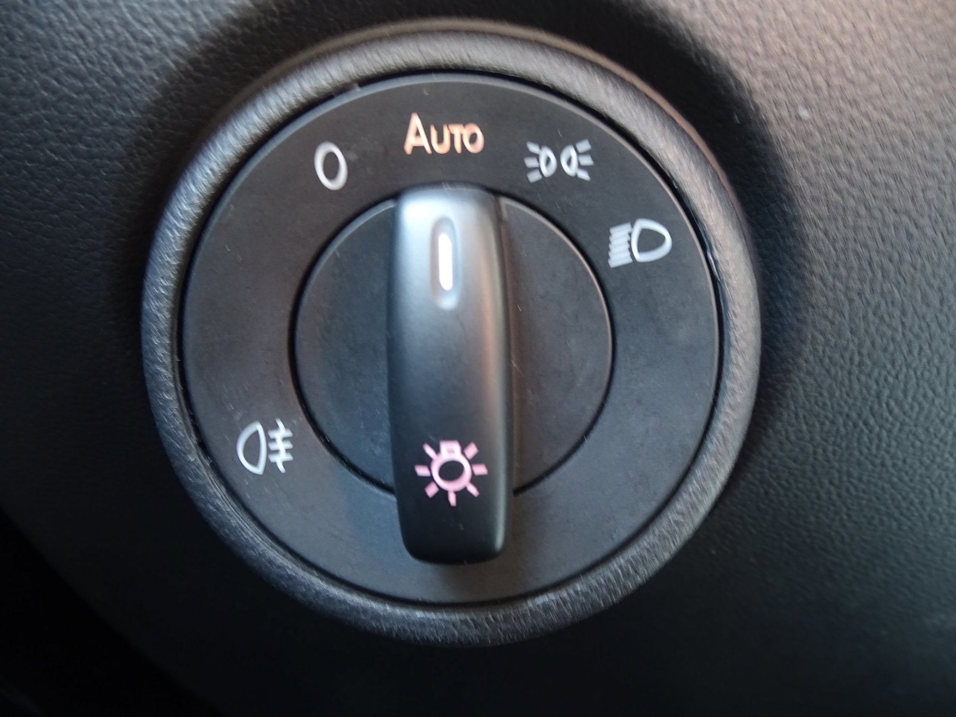 Volkswagen Up! 1.0 BMT move up (2018), foto 12