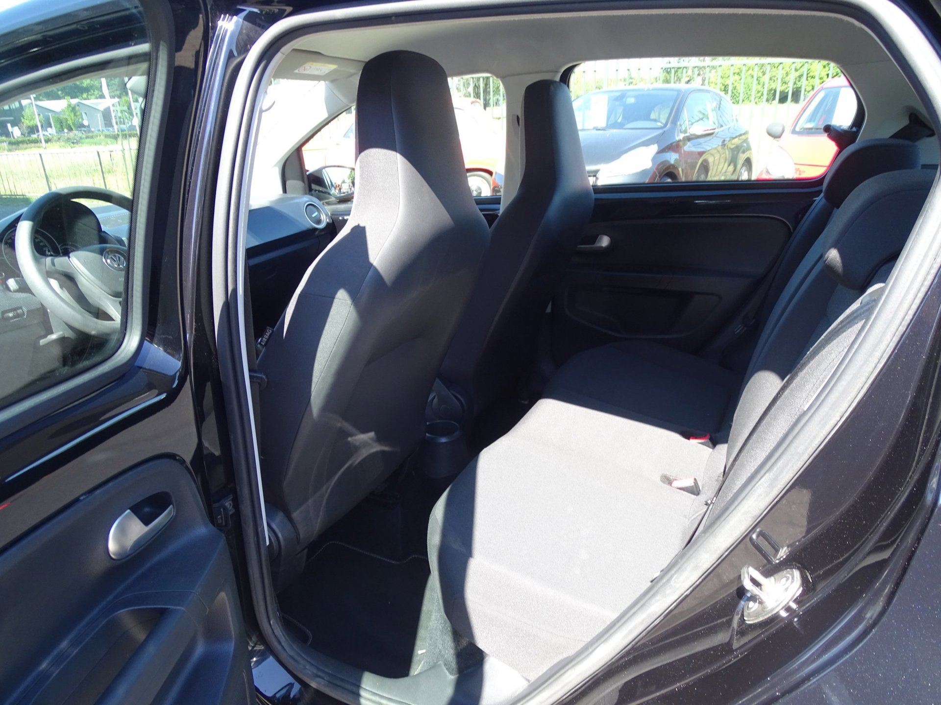 Volkswagen Up! 1.0 BMT move up (2018), foto 6