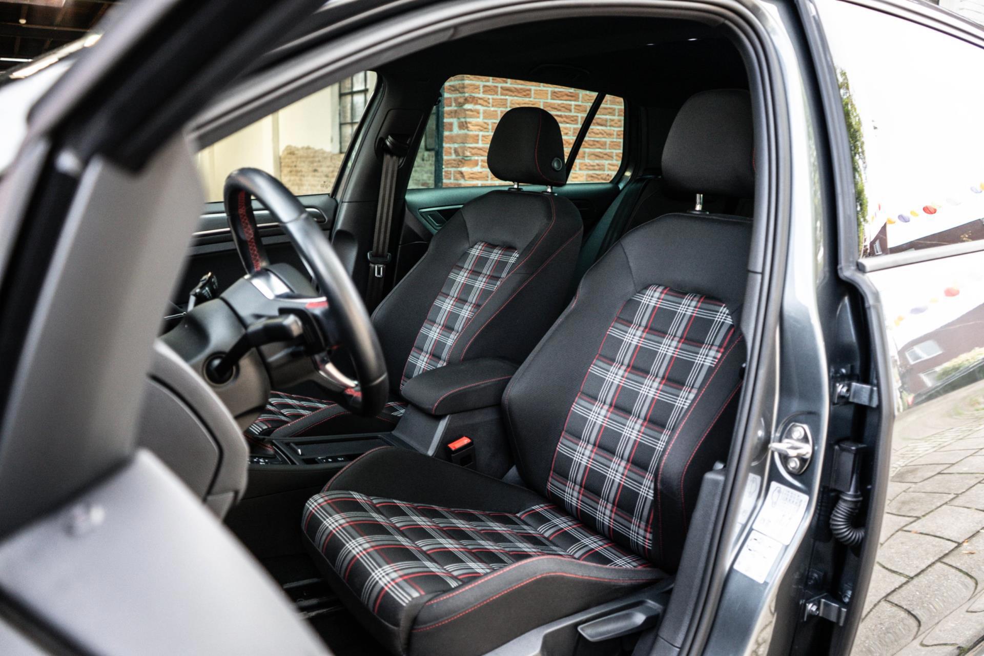 Volkswagen Golf 2.0 TSI GTI Performance (2018), foto 16