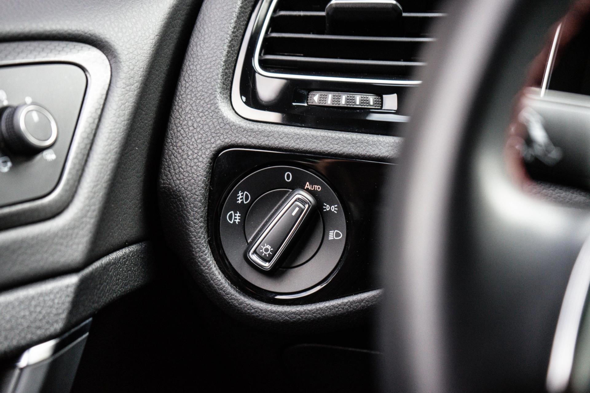 Volkswagen Golf 2.0 TSI GTI Performance (2018), foto 21
