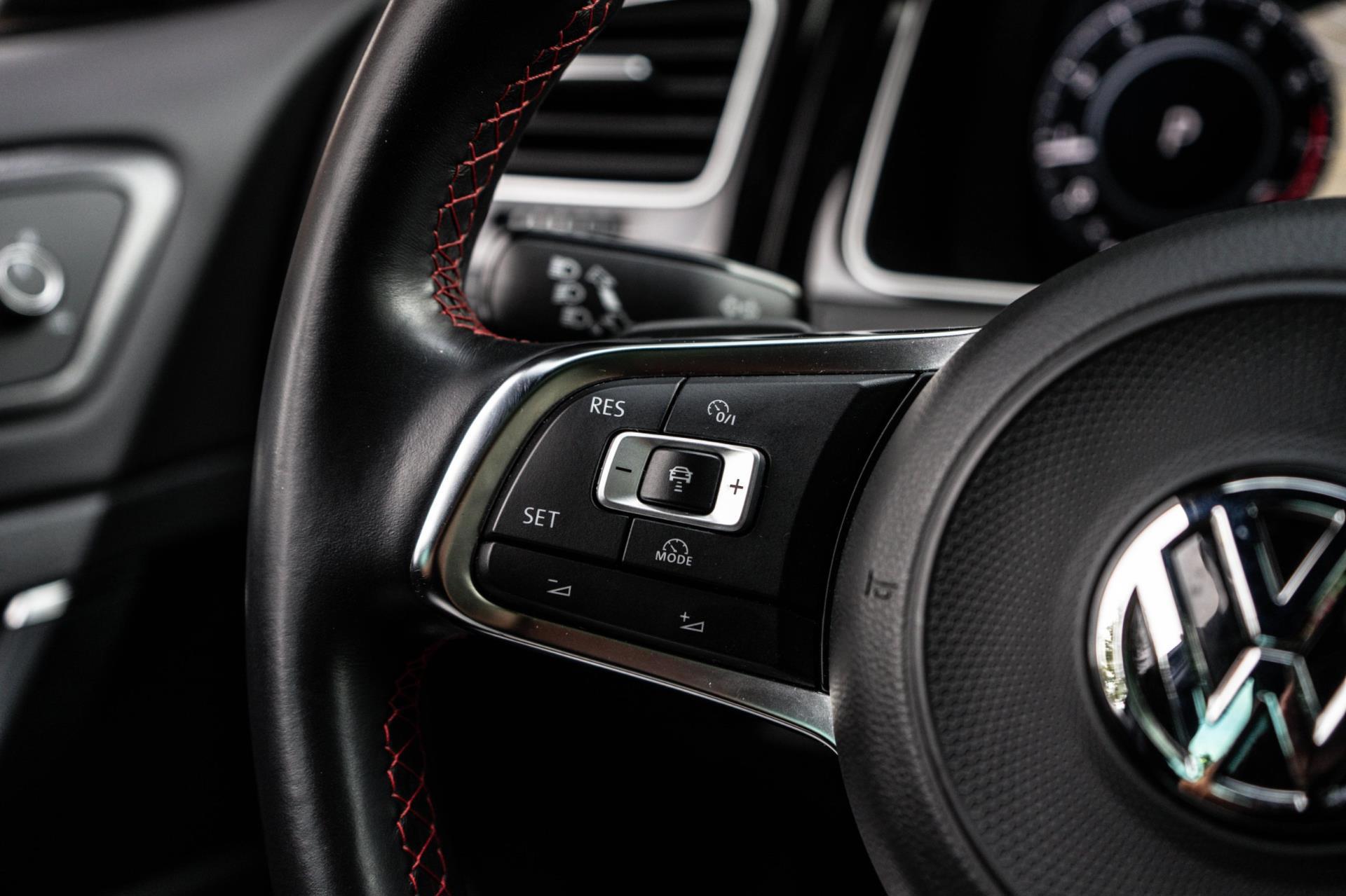 Volkswagen Golf 2.0 TSI GTI Performance (2018), foto 22