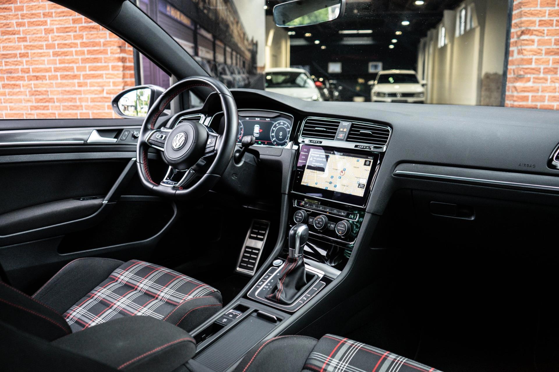 Volkswagen Golf 2.0 TSI GTI Performance (2018), foto 5