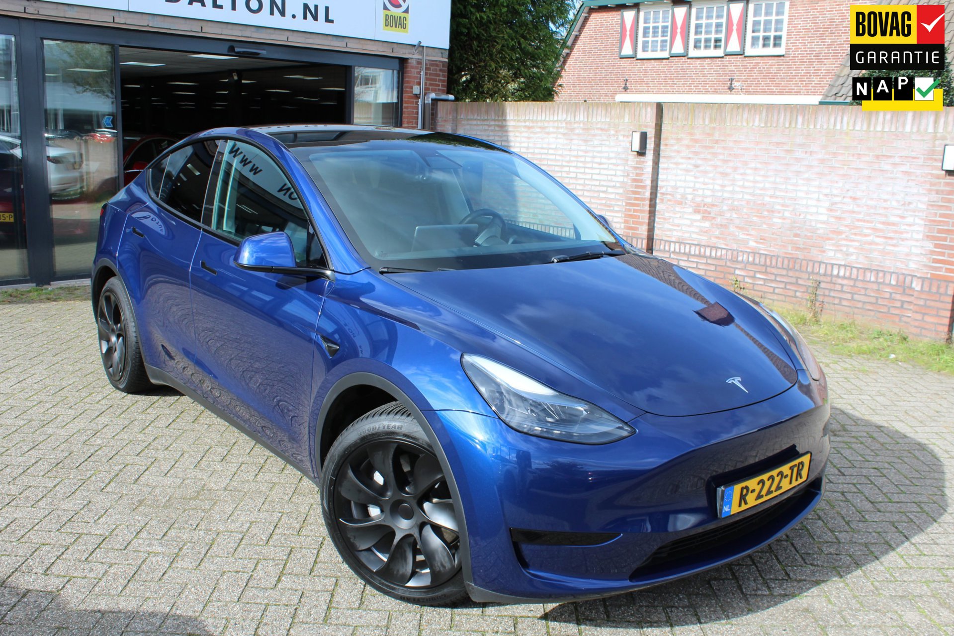 Tesla Model Y RWD SOH 92 % 1e (2022), foto 1
