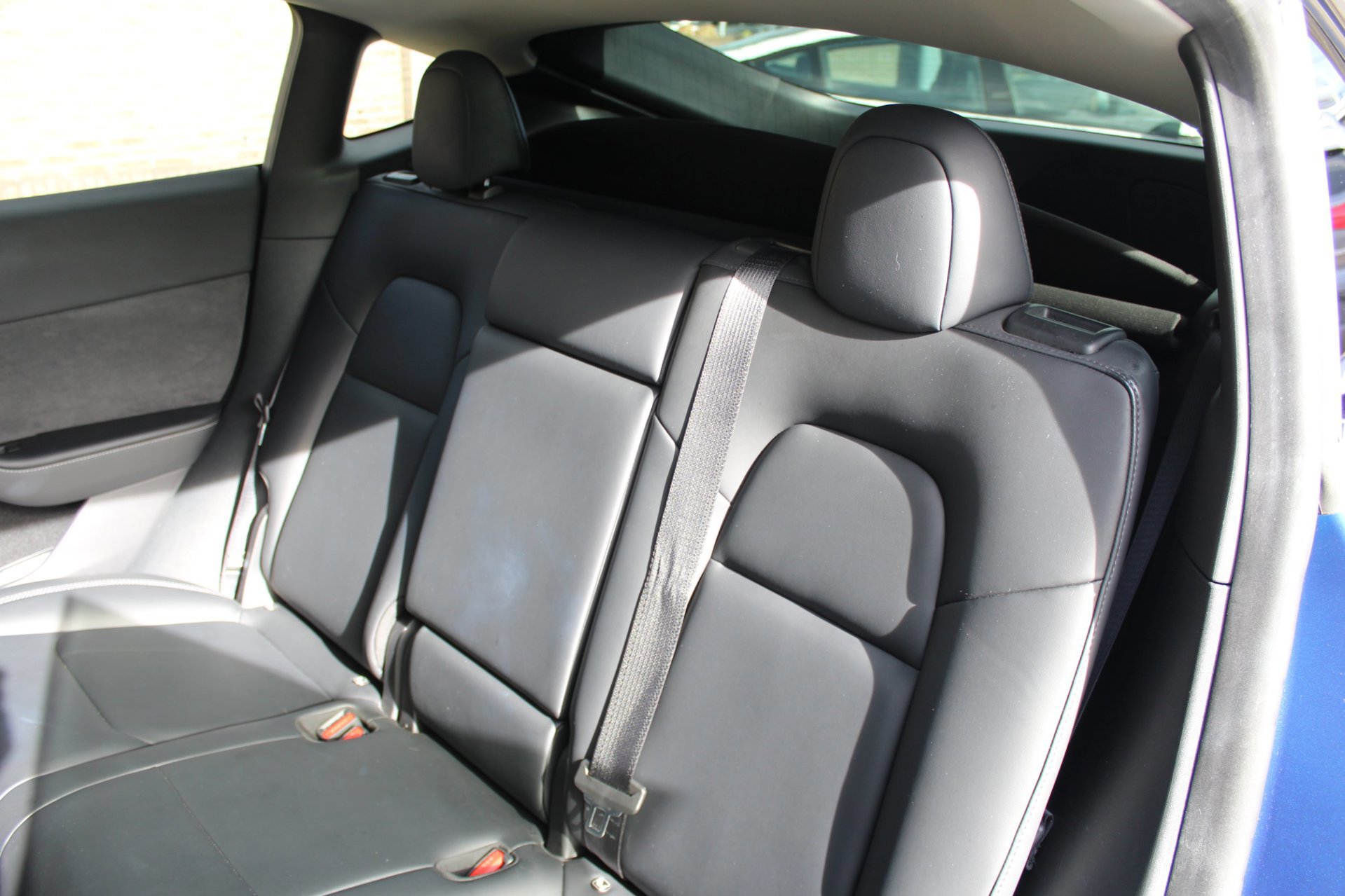 Tesla Model Y RWD SOH 92 % 1e (2022), foto 13
