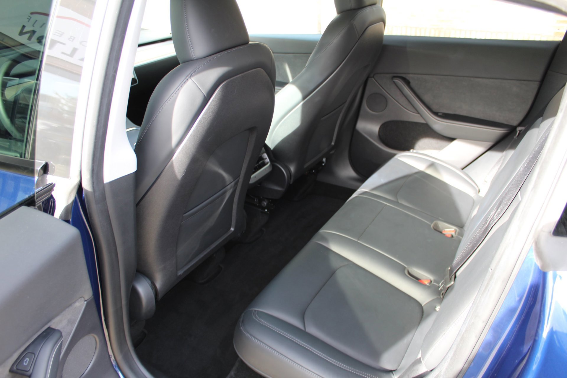 Tesla Model Y RWD SOH 92 % 1e (2022), foto 19