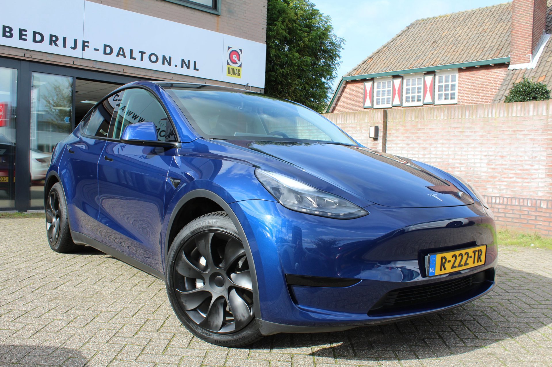 Tesla Model Y RWD SOH 92 % 1e (2022), foto 4