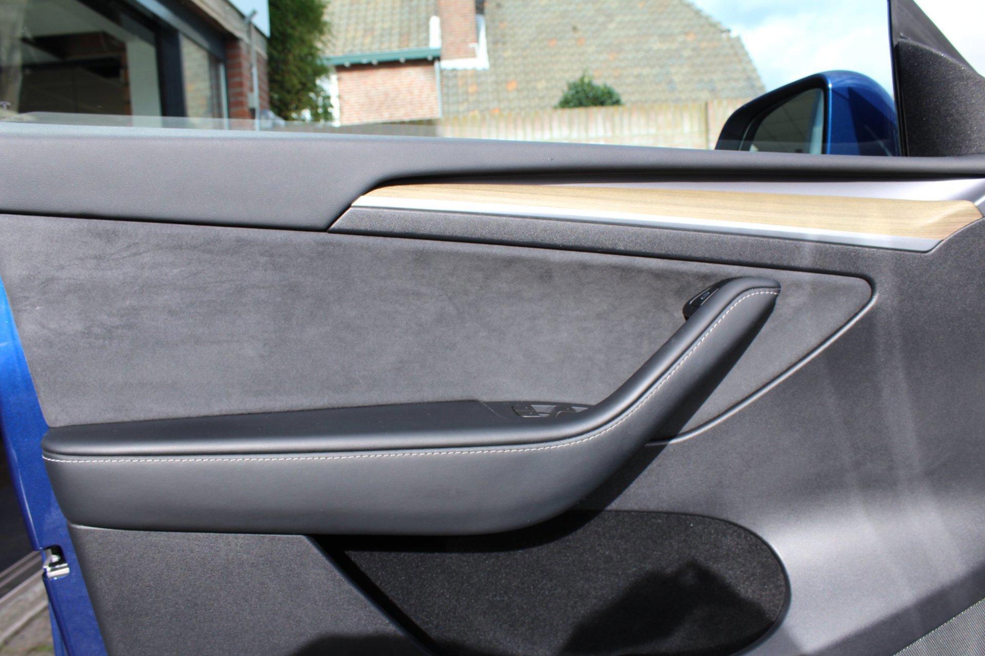 Tesla Model Y RWD SOH 92 % 1e (2022), foto 7