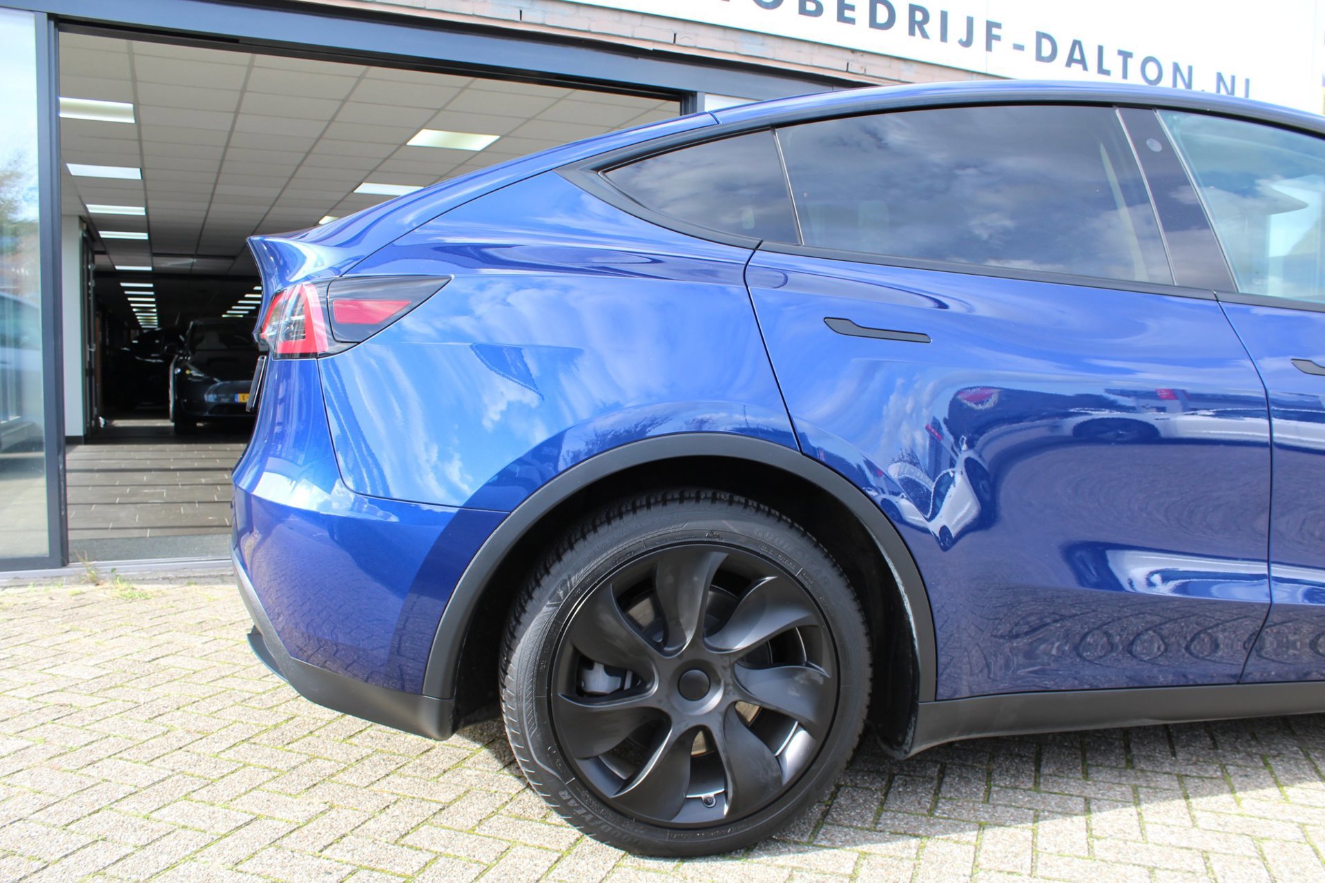 Tesla Model Y RWD SOH 92 % 1e (2022), foto 9