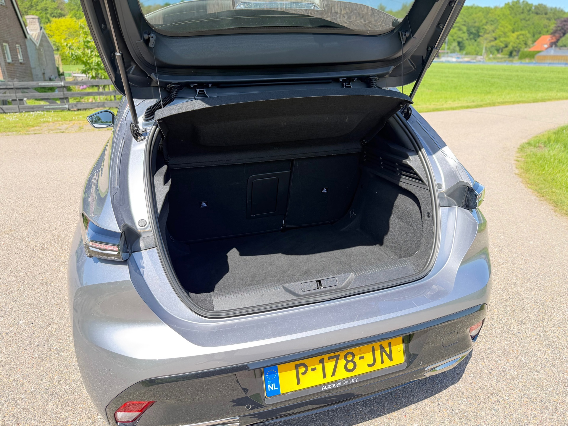 Peugeot 308 1.2 PureTech Allure Pack Business (2022), foto 21