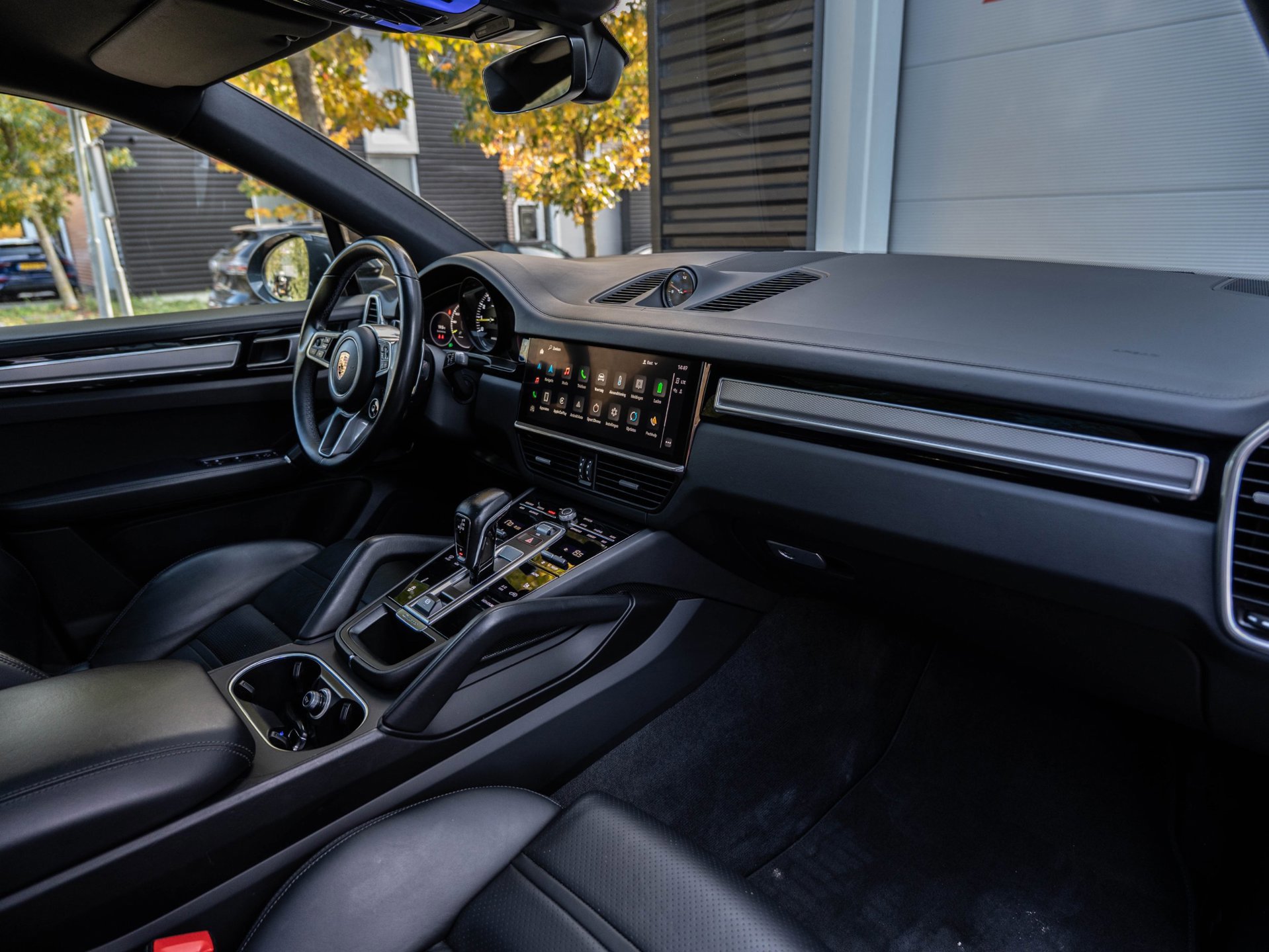 Porsche Cayenne Coupé 3.0 E-Hybrid Platinum Edition (2022), foto 18