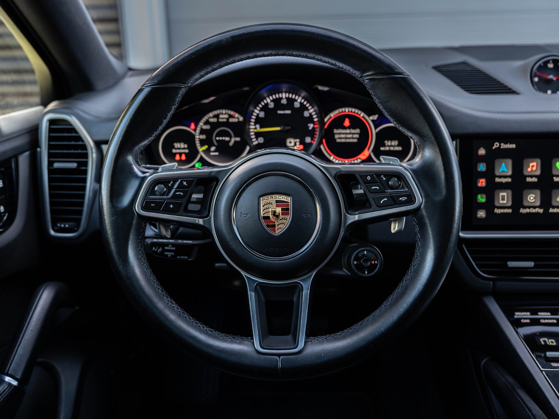 Porsche Cayenne Coupé 3.0 E-Hybrid Platinum Edition (2022), foto 19