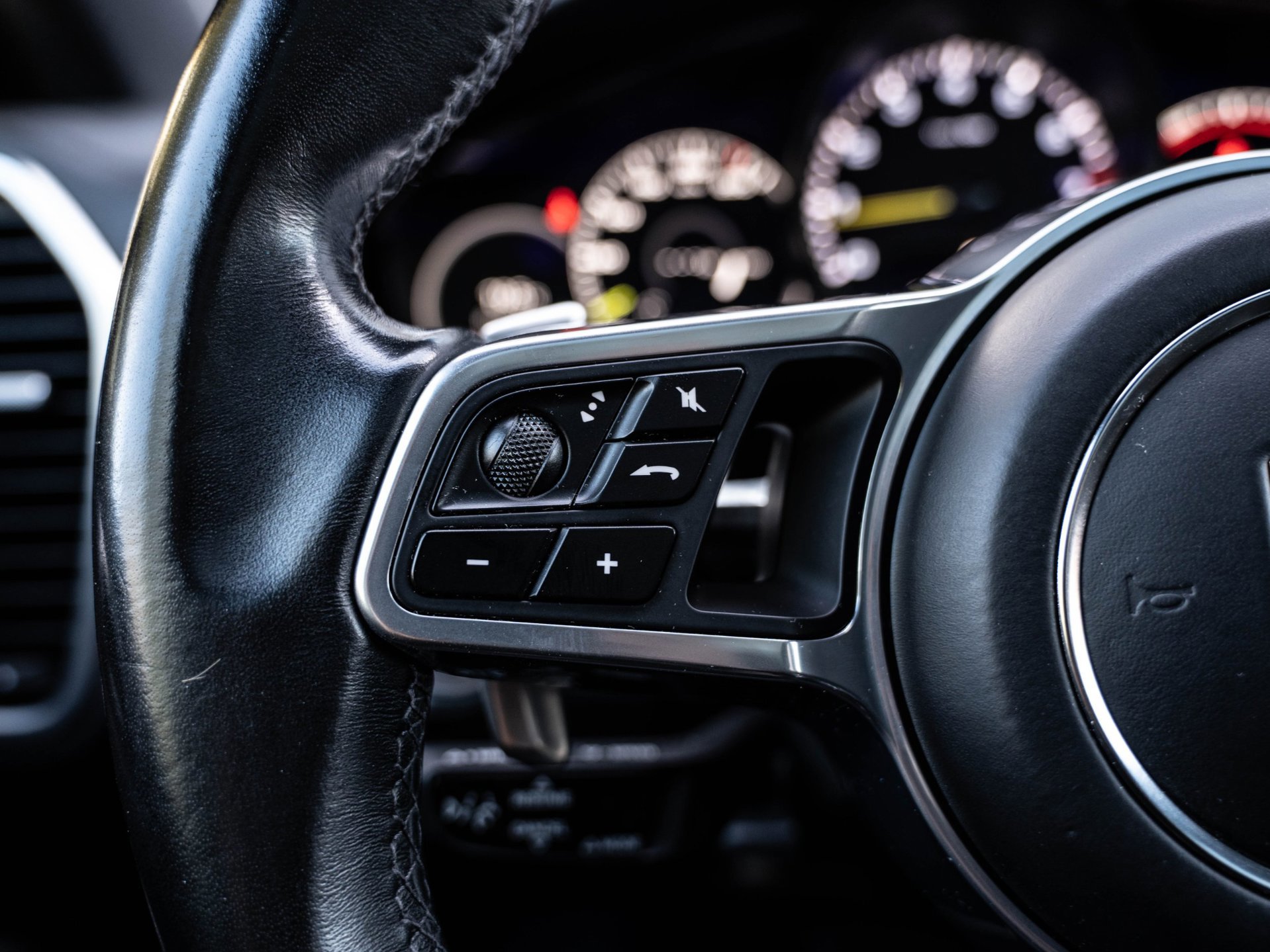 Porsche Cayenne Coupé 3.0 E-Hybrid Platinum Edition (2022), foto 21