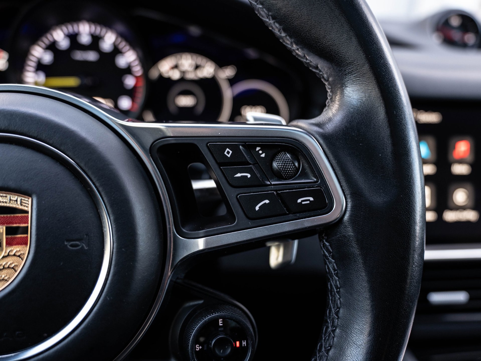 Porsche Cayenne Coupé 3.0 E-Hybrid Platinum Edition (2022), foto 22