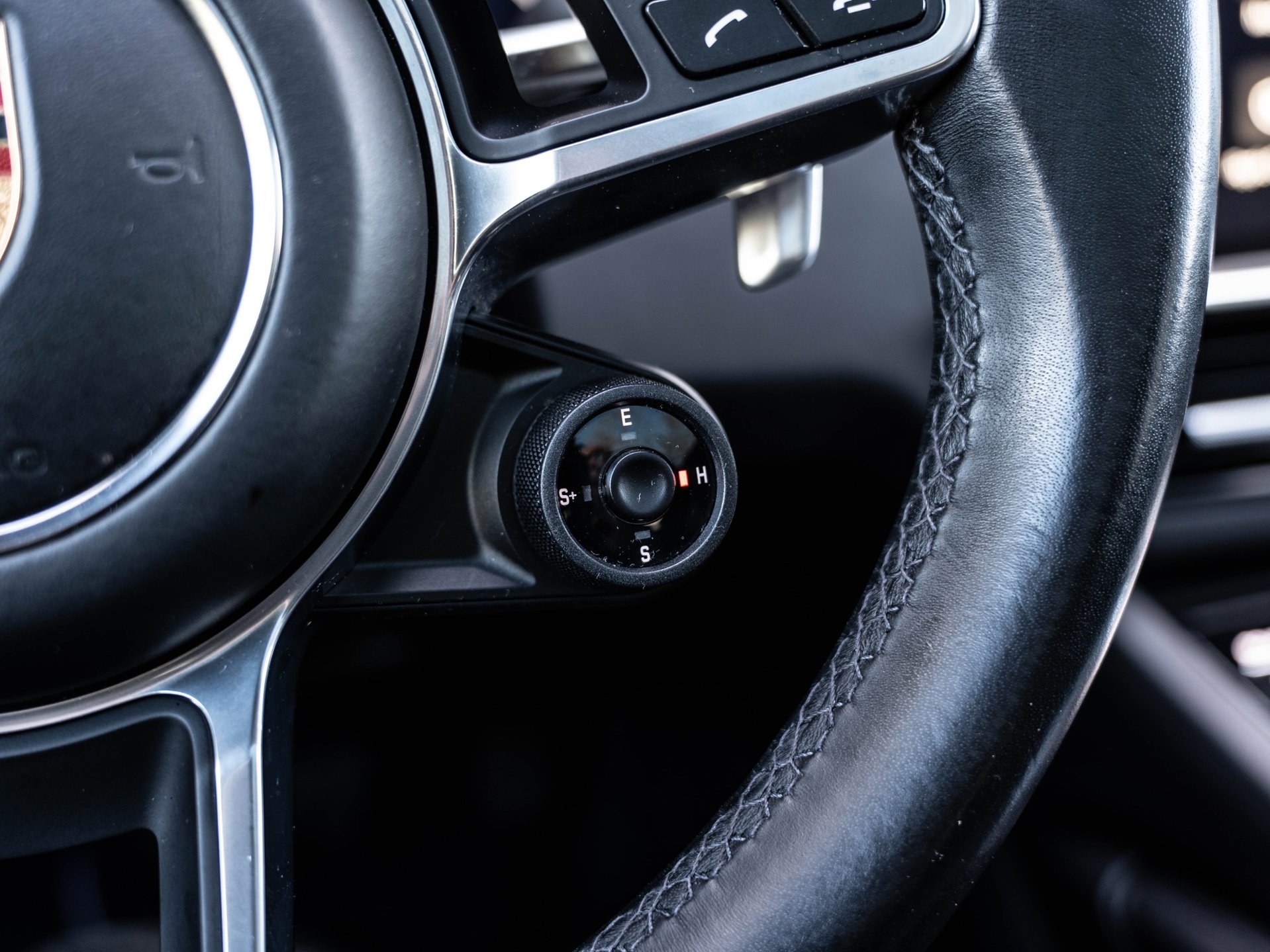 Porsche Cayenne Coupé 3.0 E-Hybrid Platinum Edition (2022), foto 24